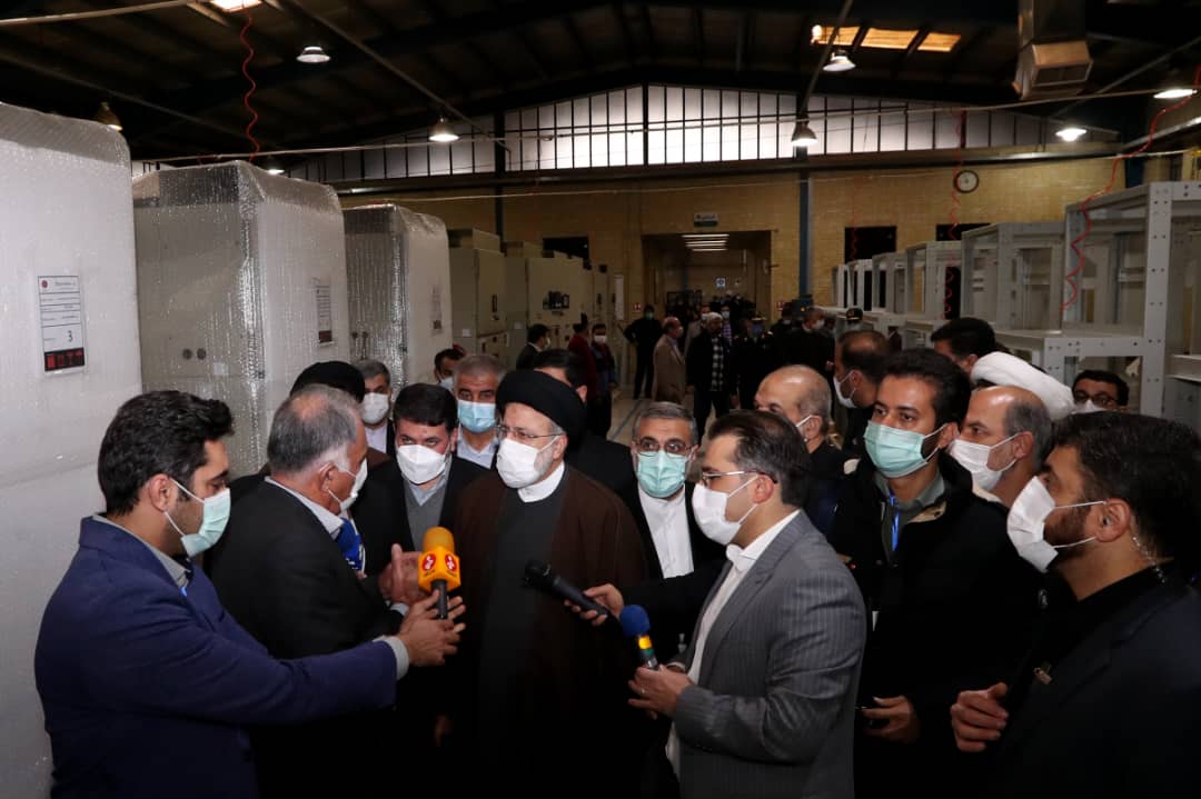 رئیس‌جمهور: هیچ بانکی در کشور حق تعطیل کردن واحد های تولیدی را ندارد