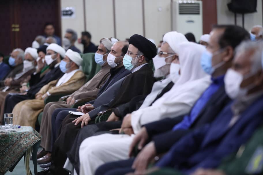 رئیس جمهور در دیدار با مردم هرمزگان: صندوق پیشرفت در استان‌های کشور ایجاد می‌شود