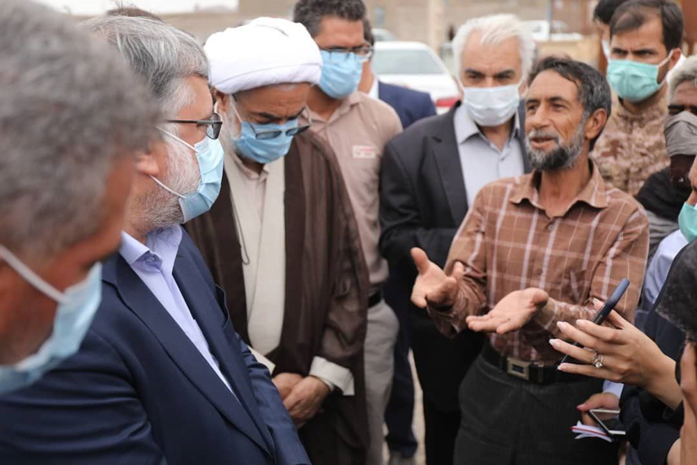 گفت‌وگوی چهره‌به‌چهره استاندار خراسان رضوی با مردم «خواف»