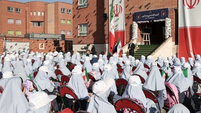 رئیسجمهور: با هدف رفع مشکلات و رنجهای مردم خود را توانمند کنید