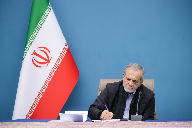 پیام تسلیت دکتر پزشکیان در پی شهادت حضرت آیت‌الله العظمی خامنه‌ای رهبر عظیم‌الشا